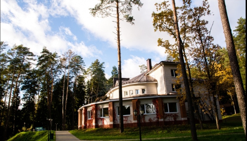 Файл:Royal park1.jpg